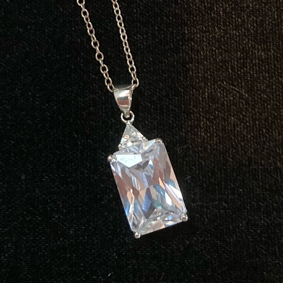 925 SS 24” long chain. Large Emerald cut CZ set in 925 SS raised cage 1”x 1/2” - Picture 4 of 12